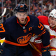 Connor McDavid (l.) and Matthew Tkachuk